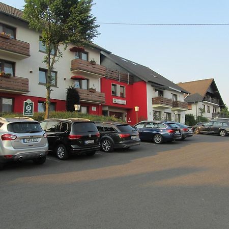 Hotel Zur Burg Nuerburg Kültér fotó
