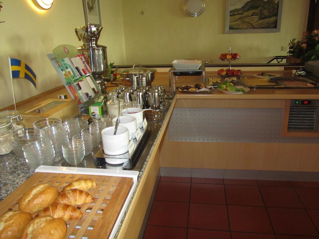 Hotel Zur Burg Nuerburg Kültér fotó