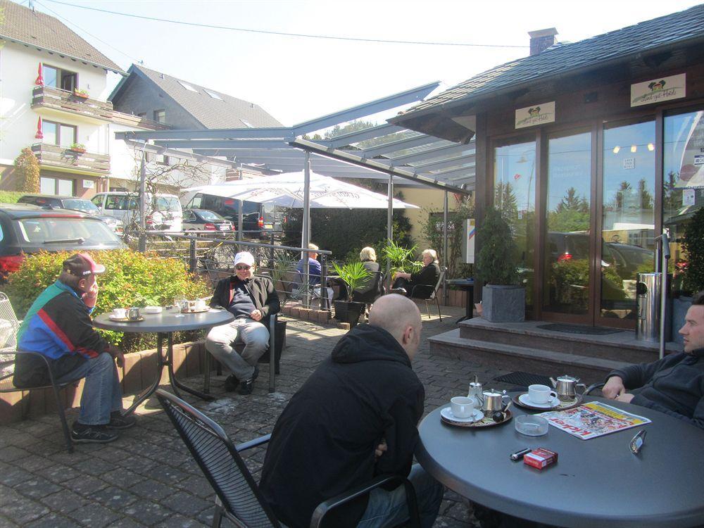 Hotel Zur Burg Nuerburg Kültér fotó