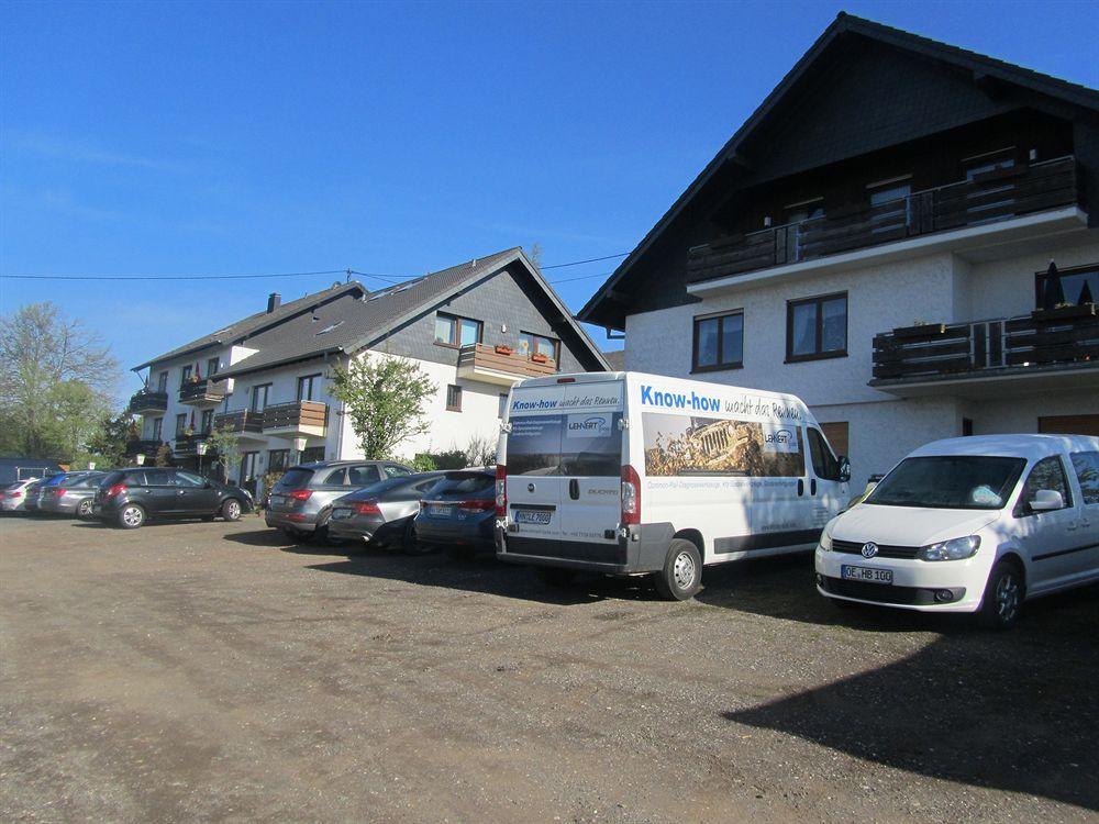 Hotel Zur Burg Nuerburg Kültér fotó