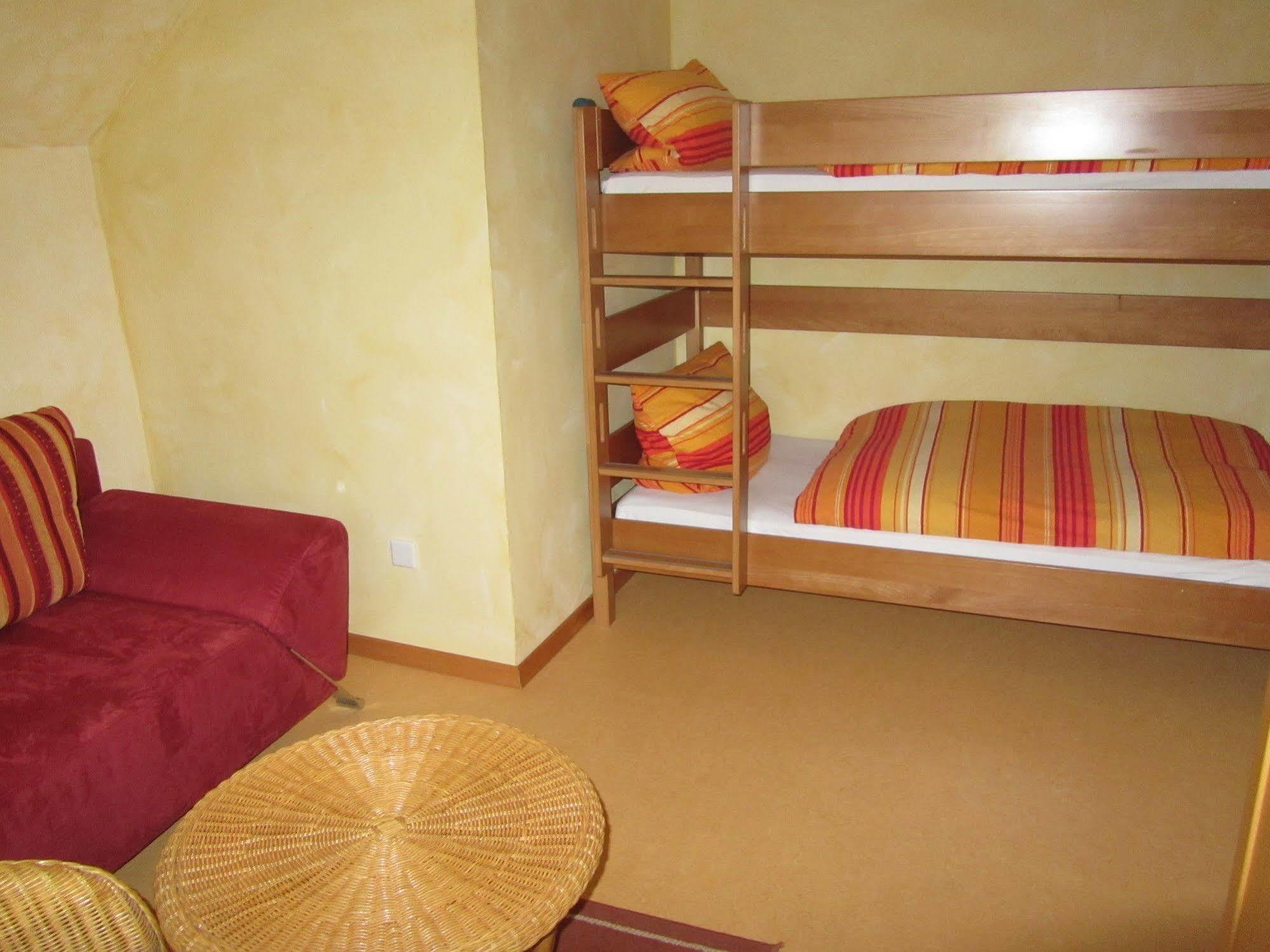 Hotel Zur Burg Nuerburg Kültér fotó